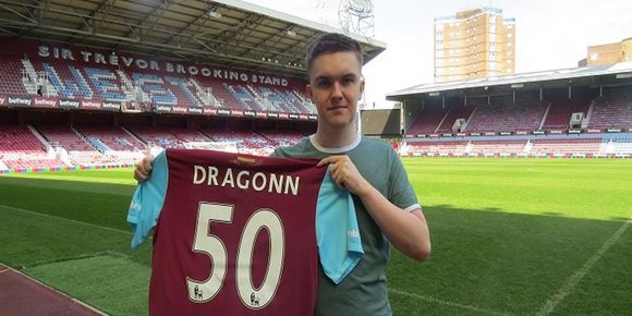 West Ham signerer e-sport-spiller
