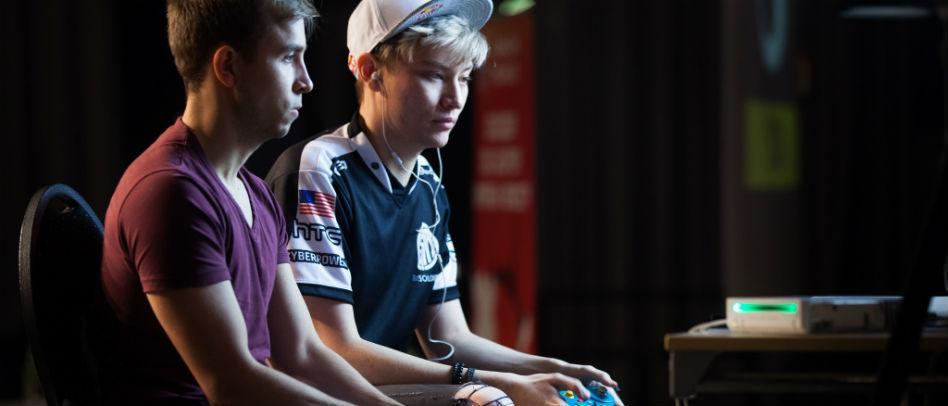 Twitter skal sende 1500 timer med e-sport