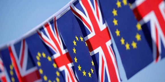 I morgen stemmer britiske myndigheter om Brexit, og en såkalt «no-deal exit» gjør spillbransjen urolig
