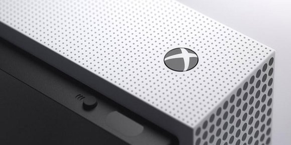 - Ny Xbox uten plateleser kommer i mai
