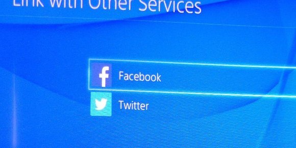 PlayStation dropper Facebook-støtte