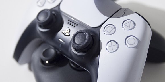 Etterforsker mulige drifting-problemer med PS5-kontrollerne