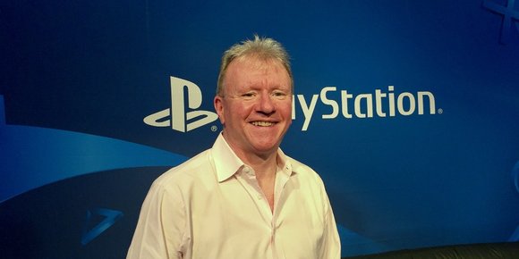 PlayStation-sjef Jim Ryan gir seg